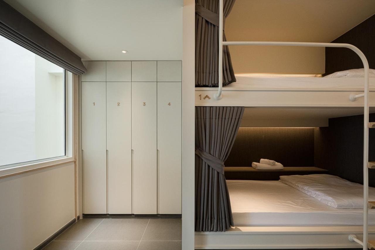 Yanh Ratchawat Hotel Bangkok Bagian luar foto
