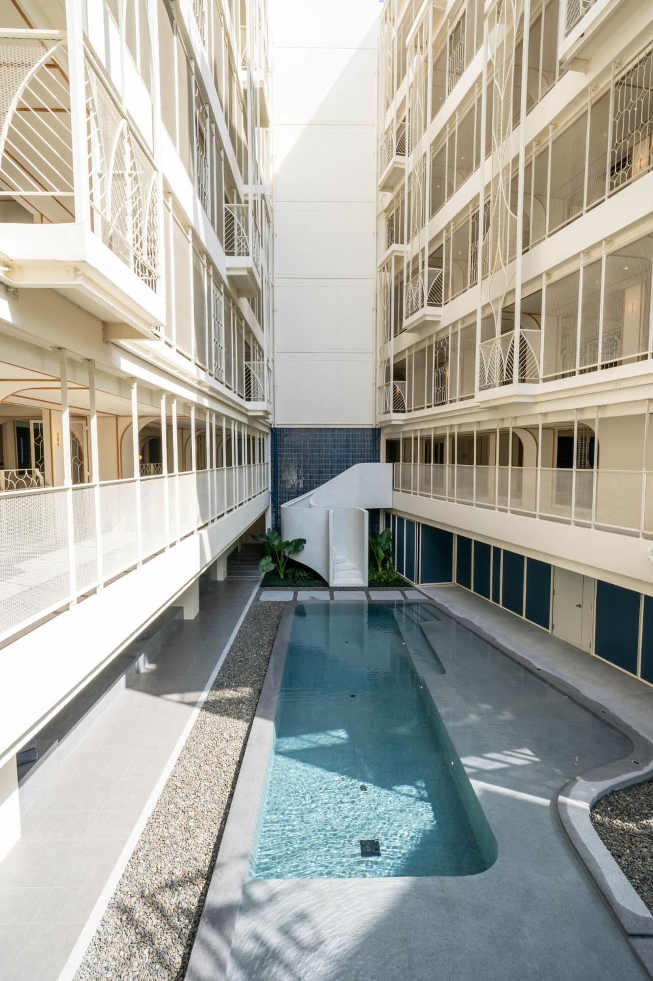Yanh Ratchawat Hotel Bangkok Bagian luar foto